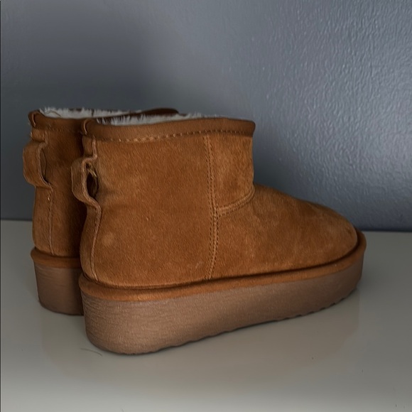 Women's STEVE MADDEN Tan Suede Ankle Boots - Picture 3 of 5